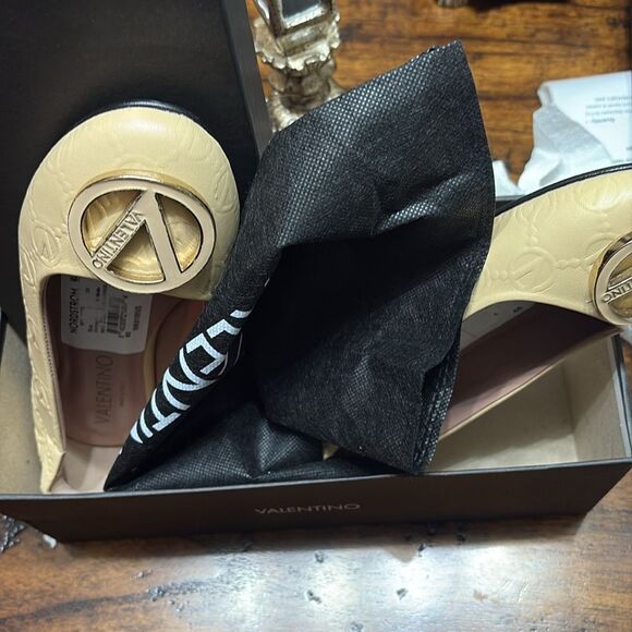 Valentino Beige Flats with Gold Logo New with dust bag/box $479 - Picture 12 of 12